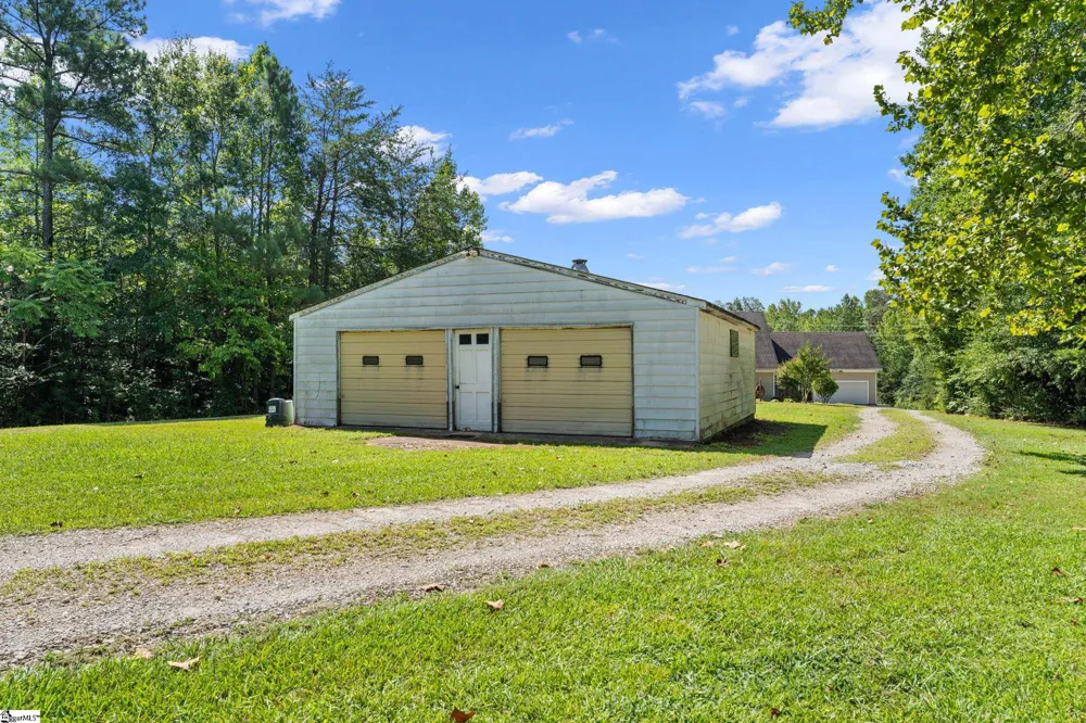 397 Lindsey Lake Road Travelers Rest, SC 29690