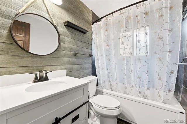 4204 W Roanoke Place Denver, CO 80236
