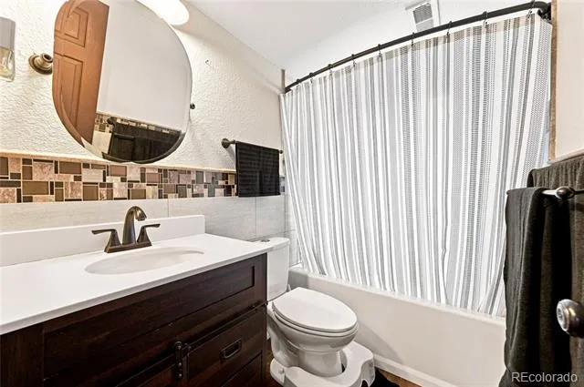 4204 W Roanoke Place Denver, CO 80236