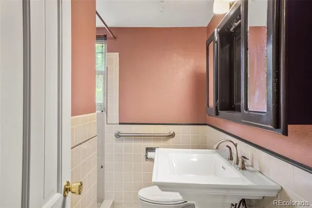 29 Briarwood Place Colorado Springs, CO 80906