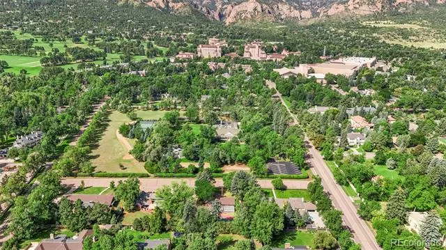 29 Briarwood Place Colorado Springs, CO 80906