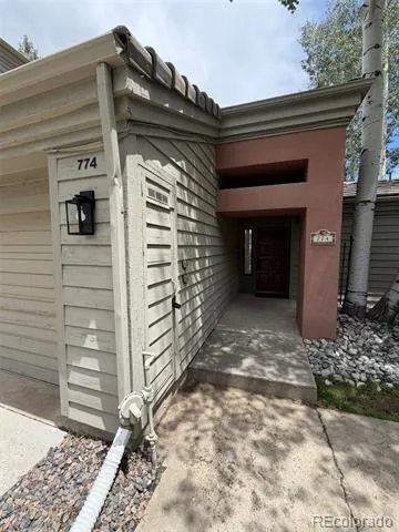 774 Ridgeside Drive Golden, CO 80401