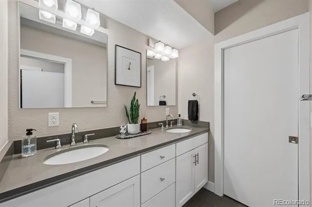 2837 S Sherman Street Englewood, CO 80113