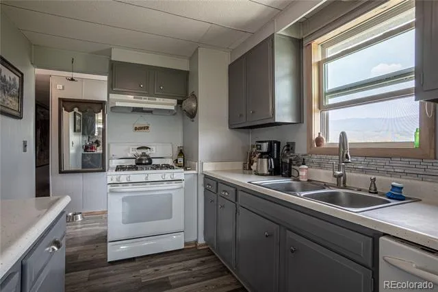 961 County Road 29 Walden, CO 80480