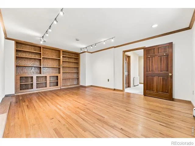 335 Pine Tree Lane Boulder, CO 80304