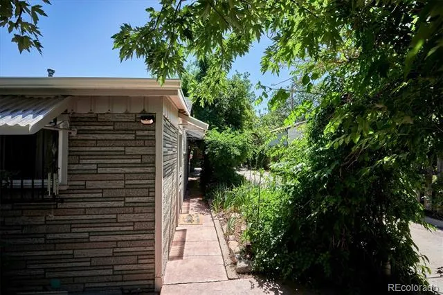746 Stuart Street Denver, CO 80204