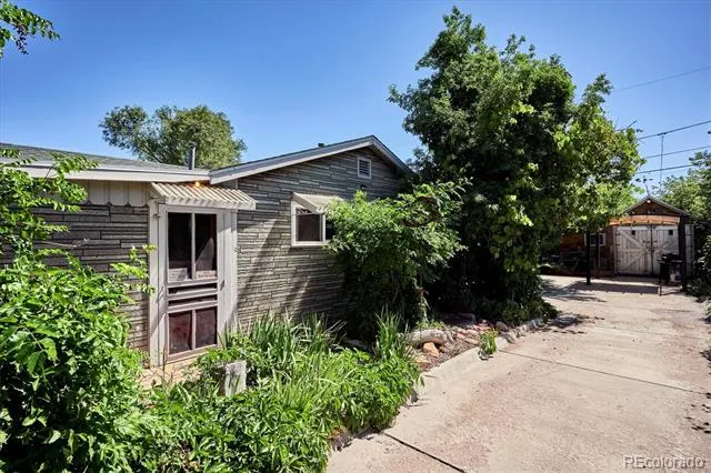 746 Stuart Street Denver, CO 80204