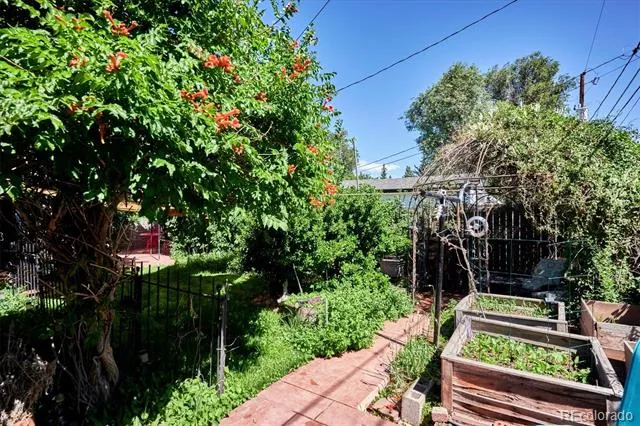 746 Stuart Street Denver, CO 80204