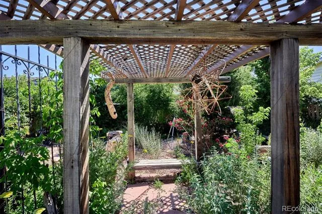 746 Stuart Street Denver, CO 80204