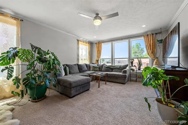 279 W Acorn Drive Pueblo West, CO 81007