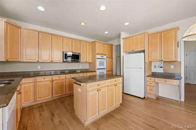 15 Tamerlain Court Littleton, CO 80130