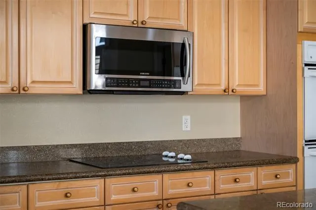 15 Tamerlain Court Littleton, CO 80130