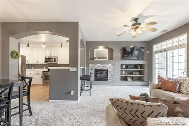431 Black Feather Loop #811 Castle Rock, CO 80104