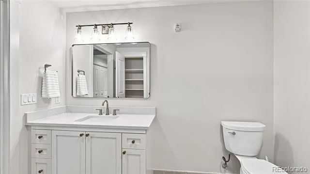 7220 W Bonfils Lane #302 Denver, CO 80226