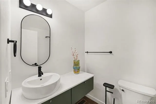 8711 Carr Loop Arvada, CO 80005