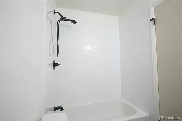 8711 Carr Loop Arvada, CO 80005