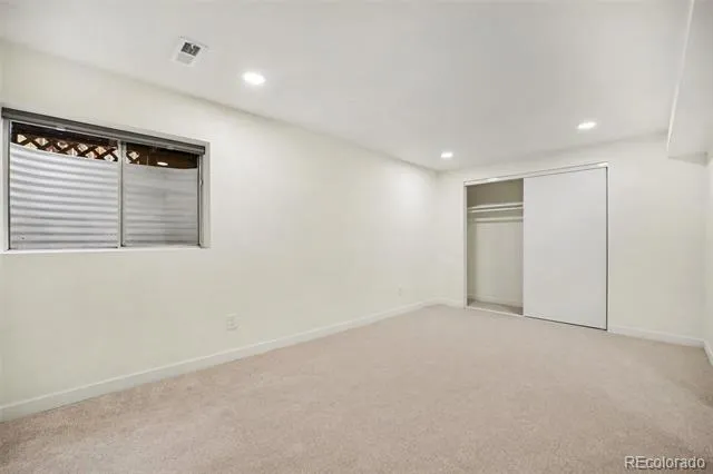 8711 Carr Loop Arvada, CO 80005