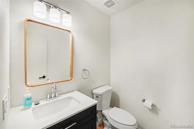 8711 Carr Loop Arvada, CO 80005