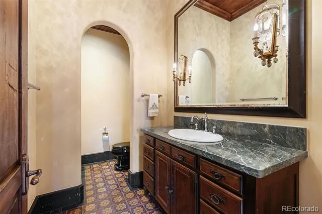 1400 E Oxford Lane Cherry Hills Village, CO 80113