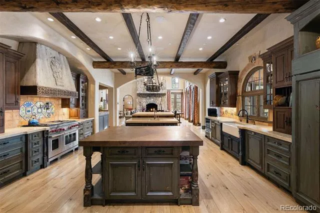1400 E Oxford Lane Cherry Hills Village, CO 80113