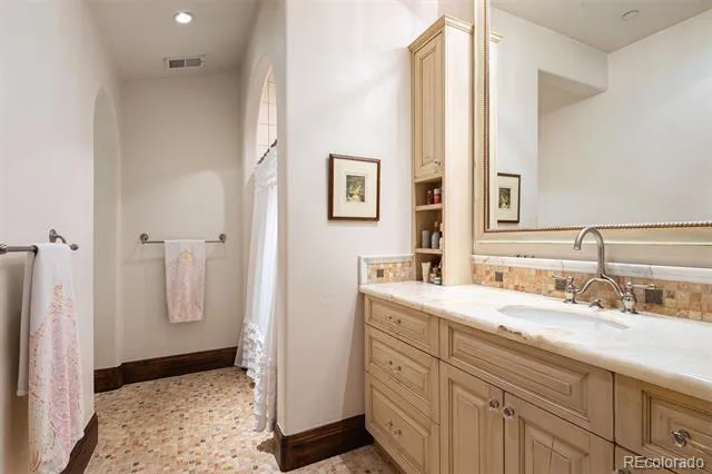 1400 E Oxford Lane Cherry Hills Village, CO 80113