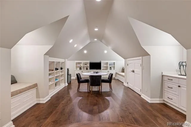 18 Cherry Hills Park Drive Cherry Hills Village, CO 80113