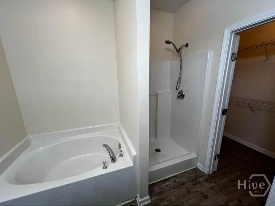 31 Falkland Avenue Savannah, GA 31407