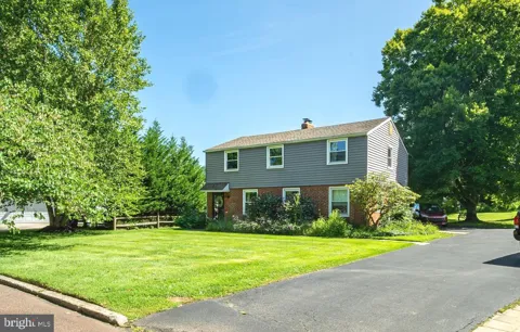 4033 SCHOOL HOUSE LANE