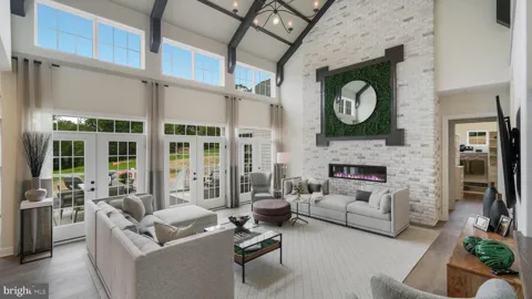103 LEXINGTON MANOR