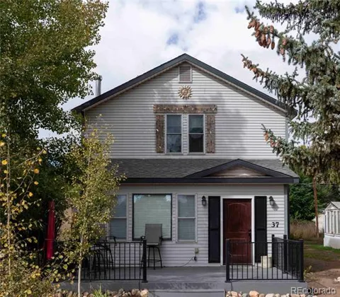 37 Bronk Street