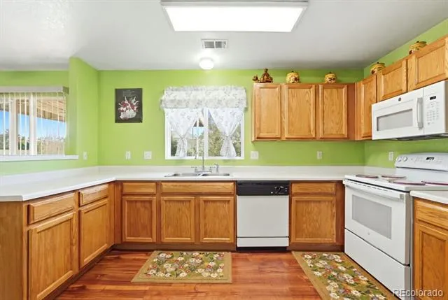 15633 E 51st Place Denver, CO 80239