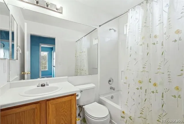 15633 E 51st Place Denver, CO 80239
