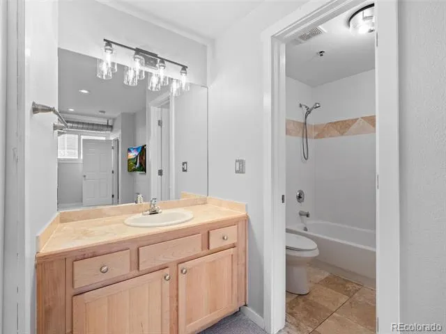 70 W 6th Avenue #107a Denver, CO 80204