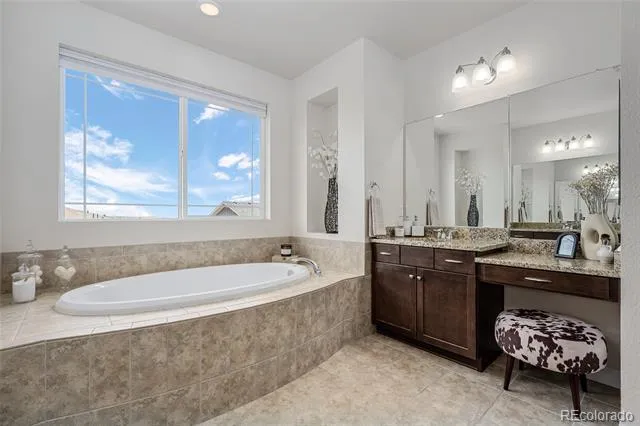 27523 E Euclid Drive Aurora, CO 80016