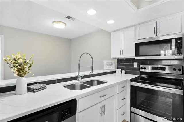8376 S Upham Way #A304 Littleton, CO 80128