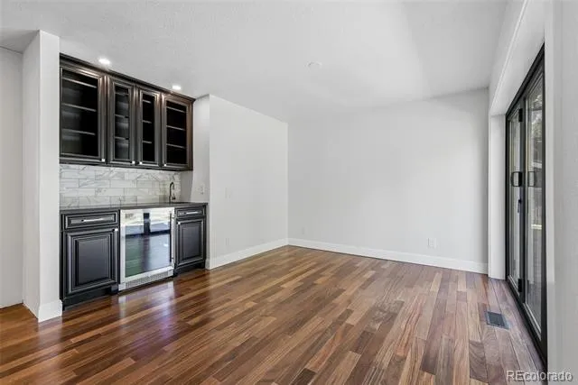 5557 S Hillside Street Greenwood Village, CO 80111