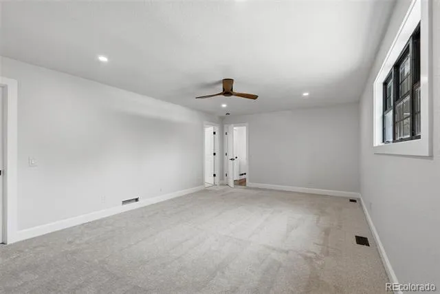 5557 S Hillside Street Greenwood Village, CO 80111