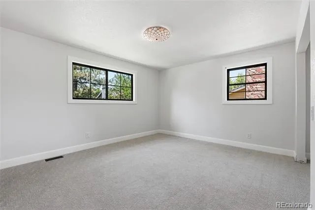 5557 S Hillside Street Greenwood Village, CO 80111