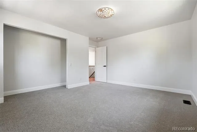5557 S Hillside Street Greenwood Village, CO 80111