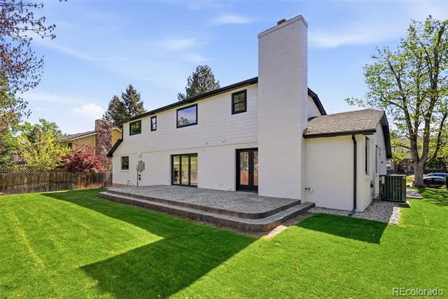 5557 S Hillside Street Greenwood Village, CO 80111