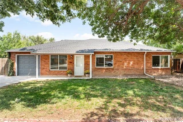 1176 Tucson Street Aurora, CO 80011