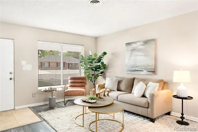 1176 Tucson Street Aurora, CO 80011