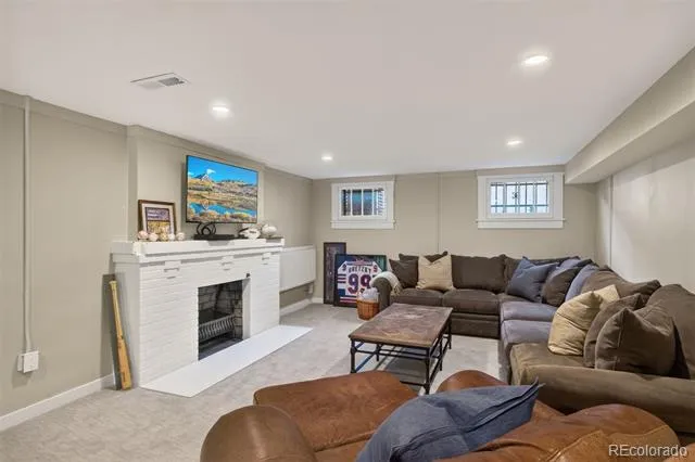 668 S Corona Street Denver, CO 80209
