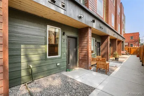 1652 Lafayette Street #2