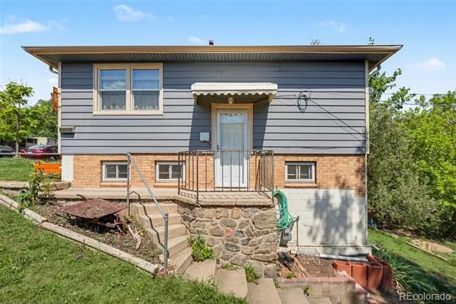 309 Arapahoe Street #1/2 Golden, CO 80403