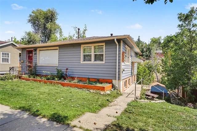 309 Arapahoe Street #1/2 Golden, CO 80403