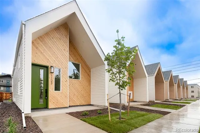 1121 S Dahlia Street Denver, CO 80246