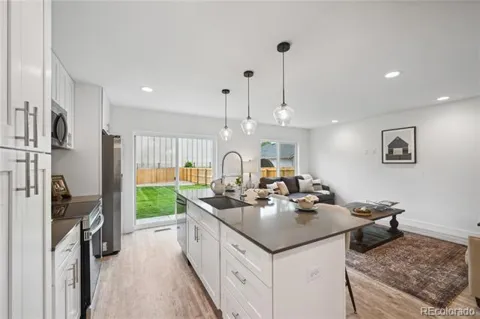 5282 Columbine Lane