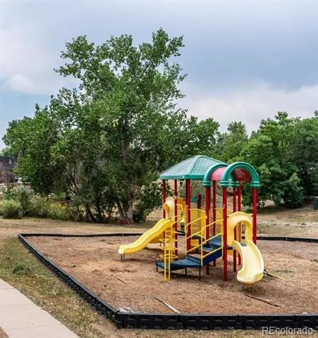 209 E Highline Circle #202 Centennial, CO 80122