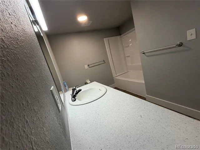 209 E Highline Circle #202 Centennial, CO 80122